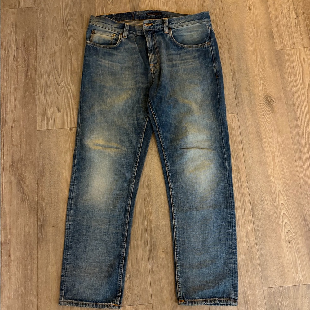 Nudie Jeans Straight Fit in Faded Blue
